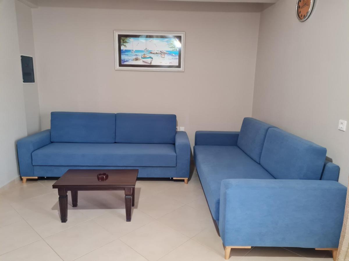 Apartments Vila Emiliano Borsh Esterno foto