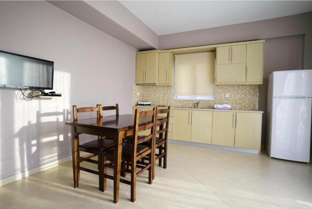 Apartments Vila Emiliano Borsh Esterno foto