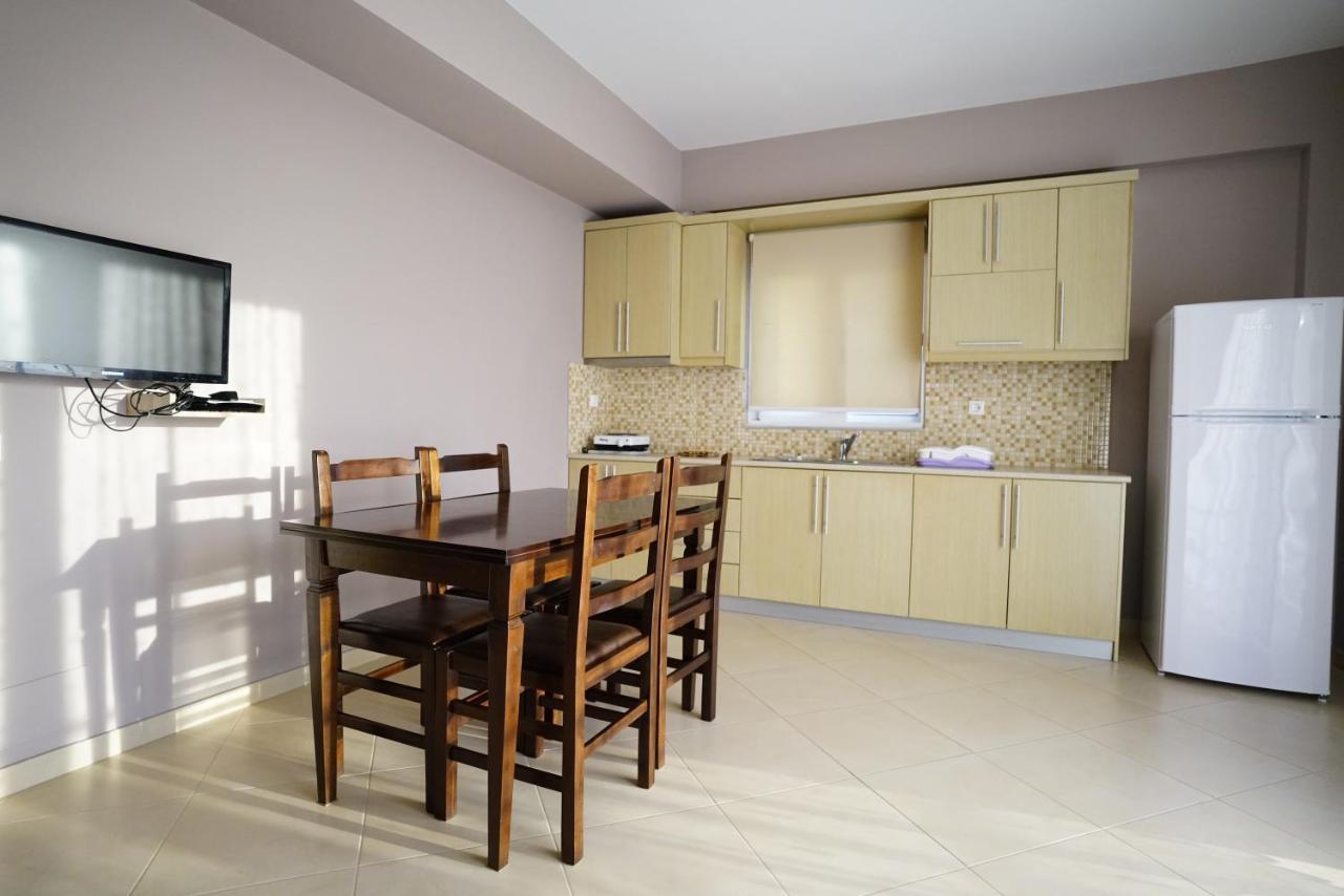 Apartments Vila Emiliano Borsh Esterno foto